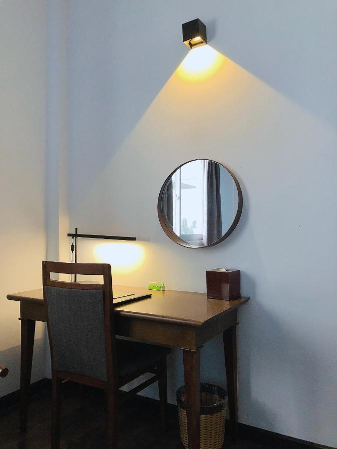 Liberty Hotel Saigon Parkview Ho Chi Minh-stad Buitenkant foto