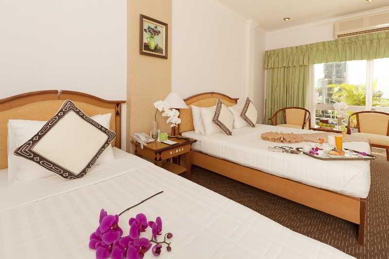 Liberty Hotel Saigon Parkview Ho Chi Minh-stad Buitenkant foto