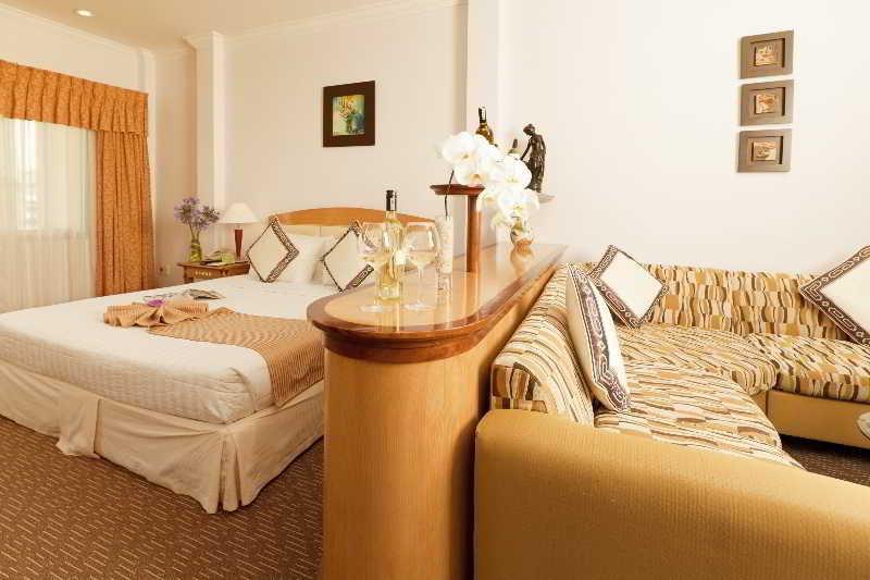 Liberty Hotel Saigon Parkview Ho Chi Minh-stad Buitenkant foto