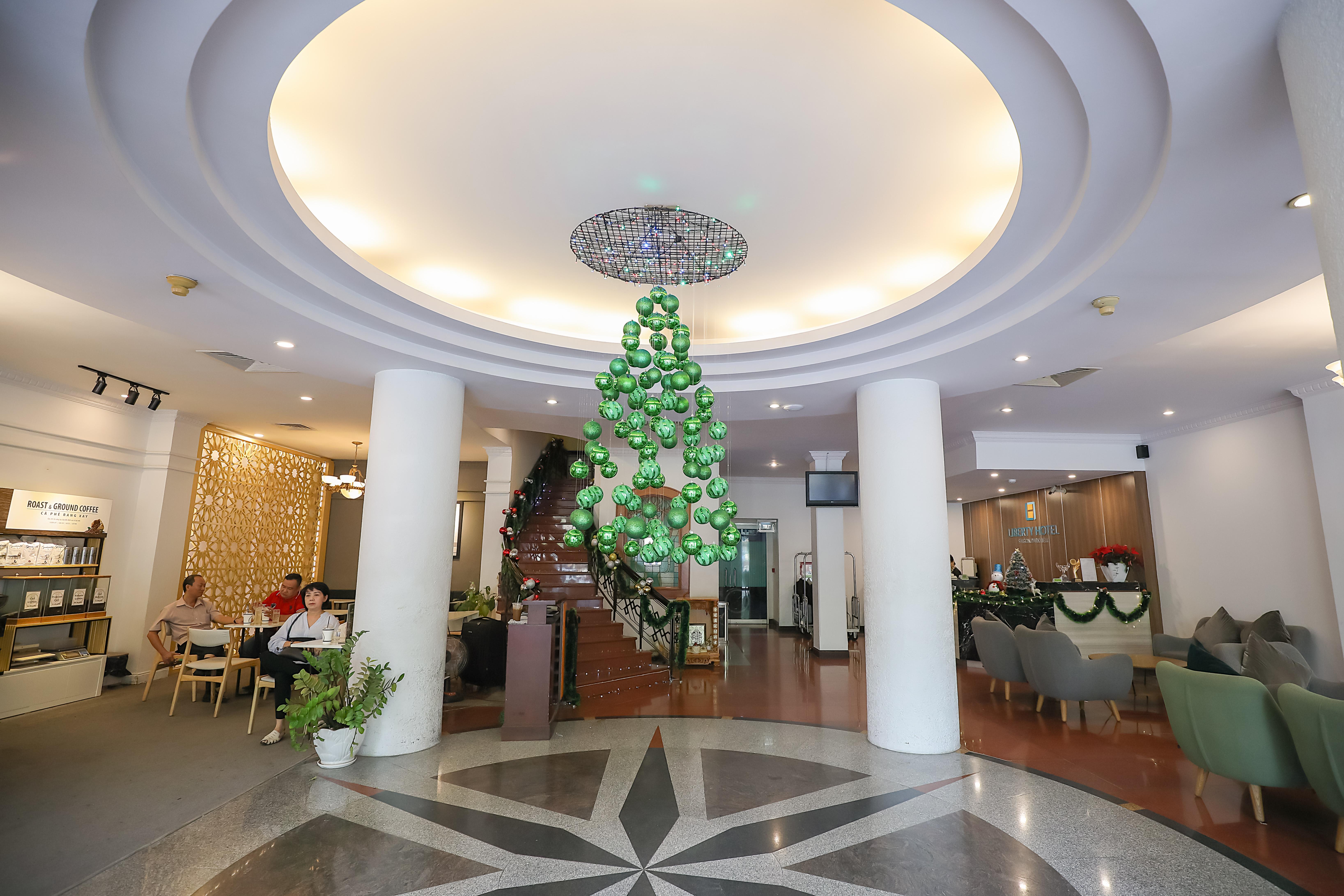 Liberty Hotel Saigon Parkview Ho Chi Minh-stad Buitenkant foto