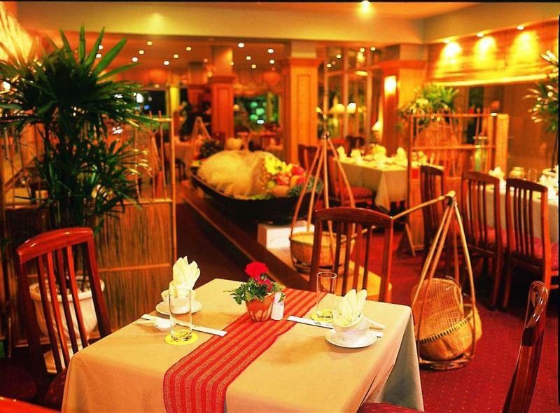 Liberty Hotel Saigon Parkview Ho Chi Minh-stad Buitenkant foto